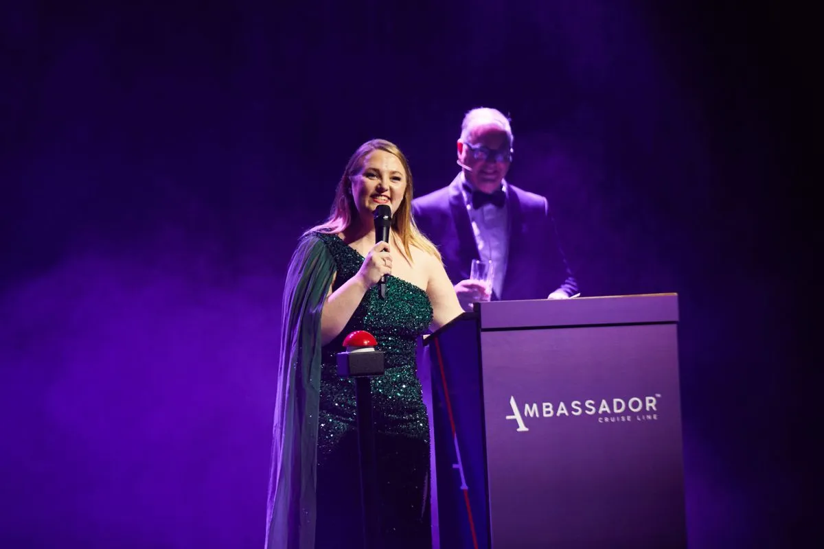 Ceirios Davies, Cruise Director