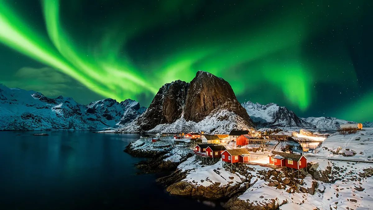 Northern Lights over Loften Islands