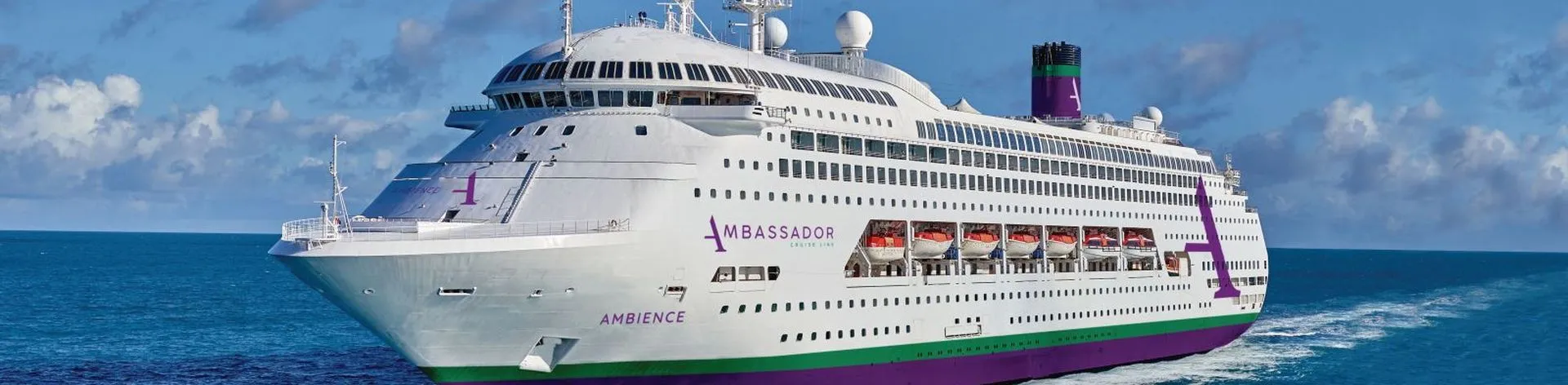 Ambience front on at sea