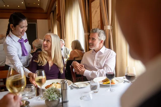 AMBASSADOR BUCKINGHAM RESTAURANT