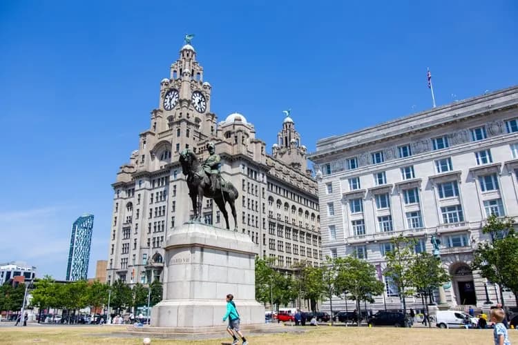 LIVERPOOL CITY