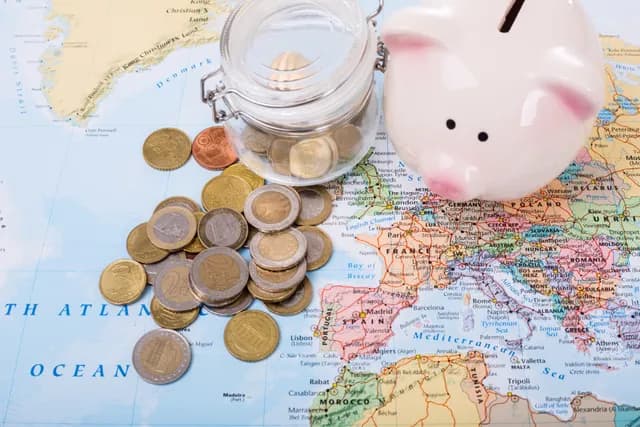 Travel budget money on your map