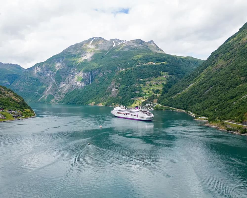 How to Choose the Right Cruise Cabin Without Overspending