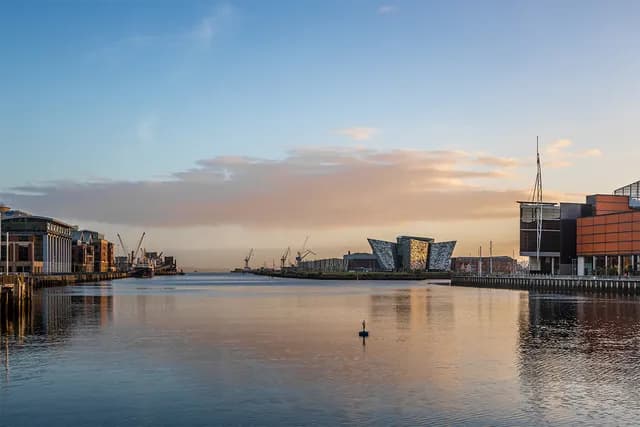 Belfast & Beyond – Titanic History Meets Coastal Charm