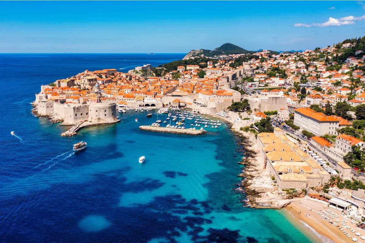 Sunrise to Starlight: Your Perfect Mediterranean Day