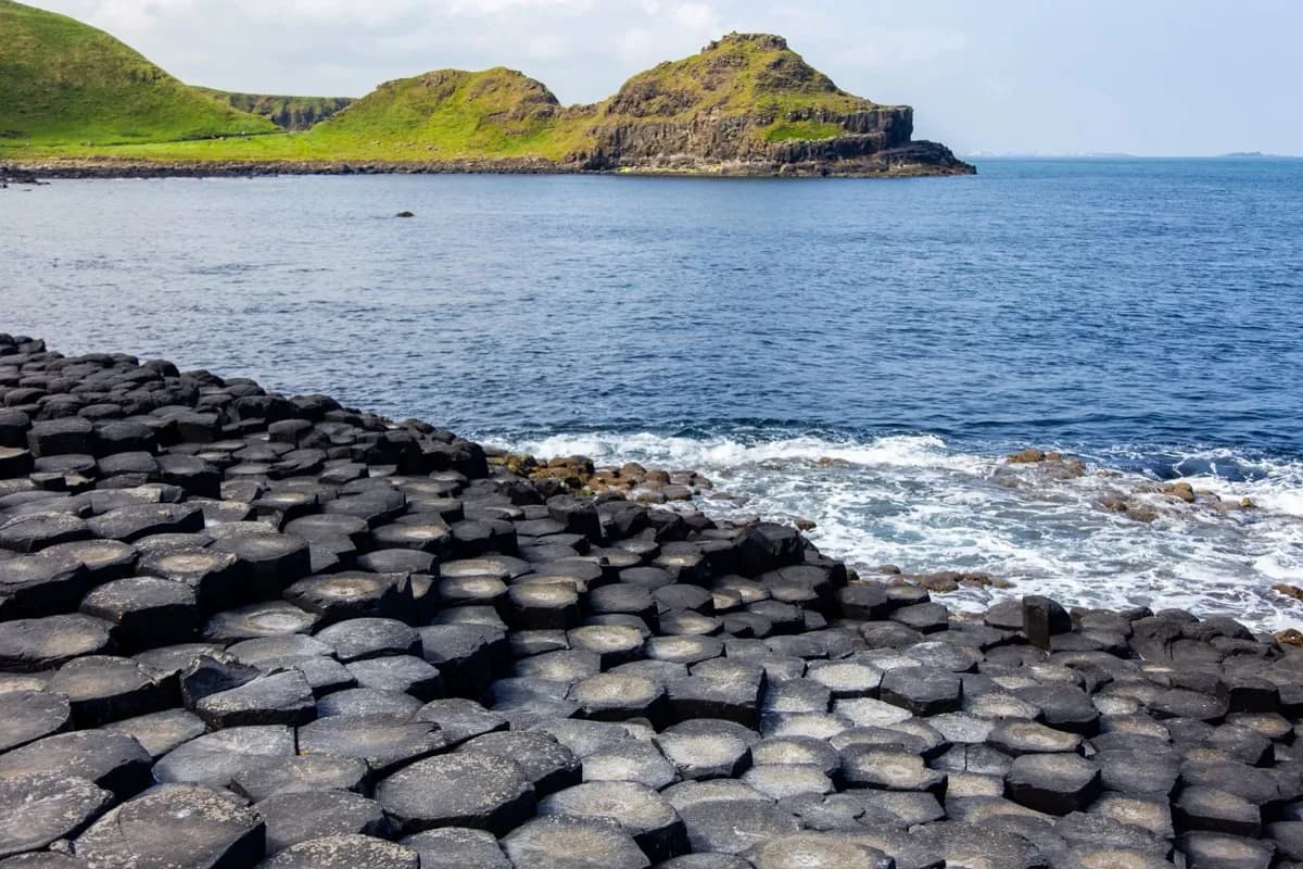 Belfast & Beyond – Titanic History Meets Coastal Charm