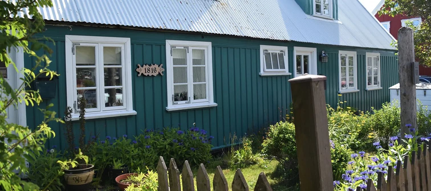 Ísafjörður on Foot