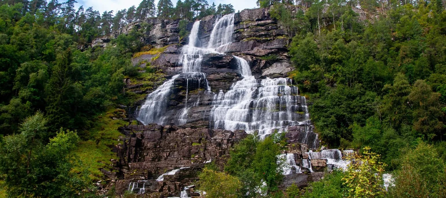 Tvinde Waterfall & Voss Cable Car