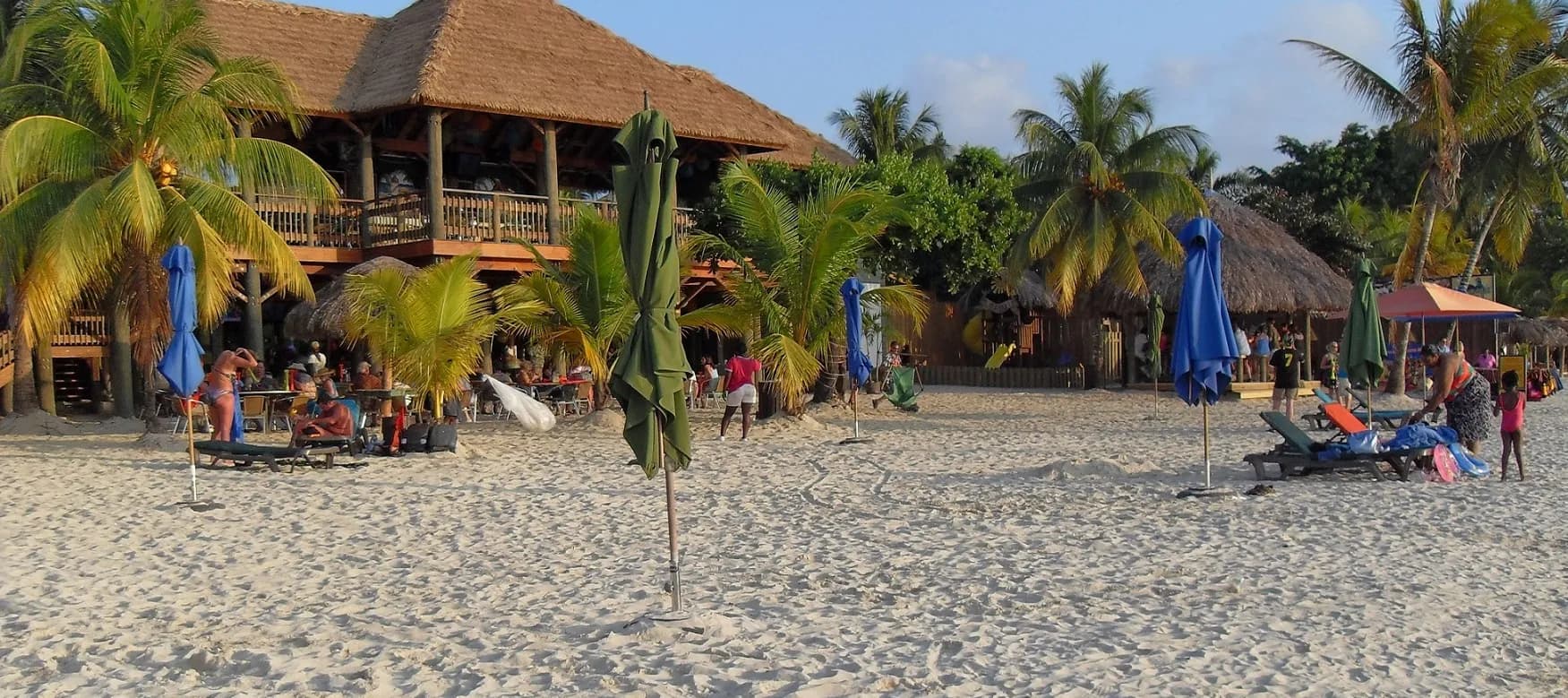 Negril Beach Experience & Rick’s Cafe Divers