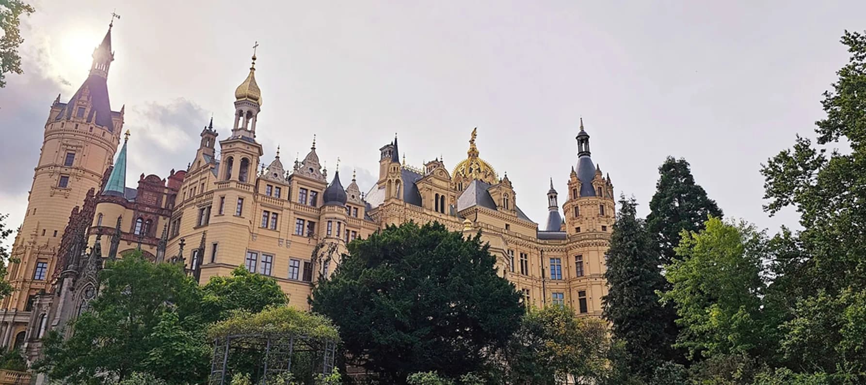 Scenic Schwerin & Castle