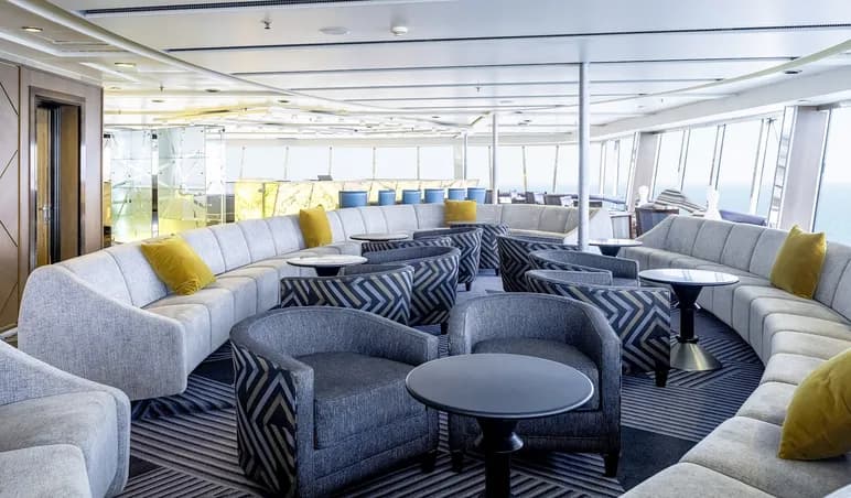 Le Panoramique Lounge & Nightclub Renaissance