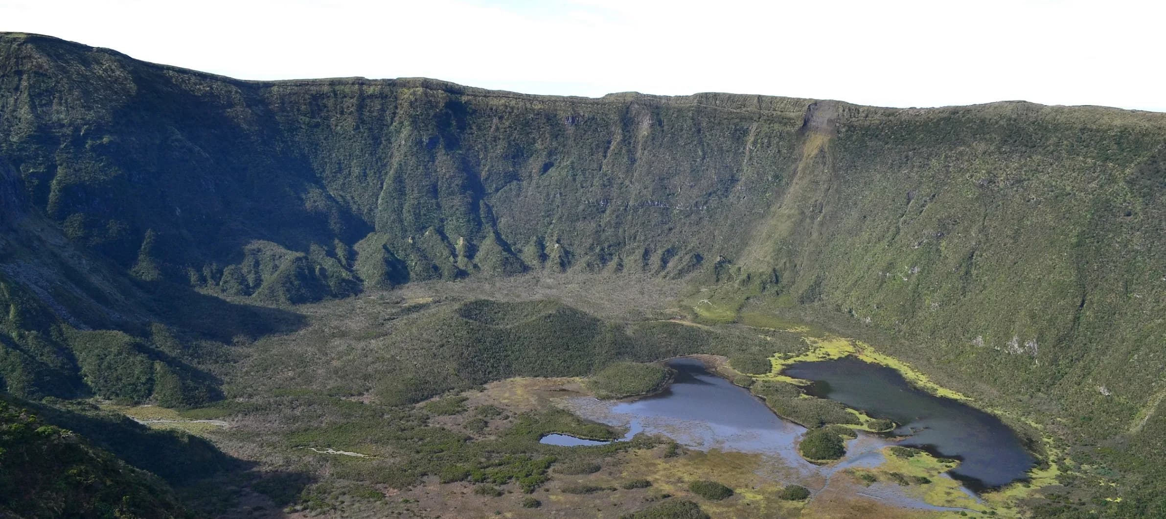 Caldeira & Capelhinos Volcano Views