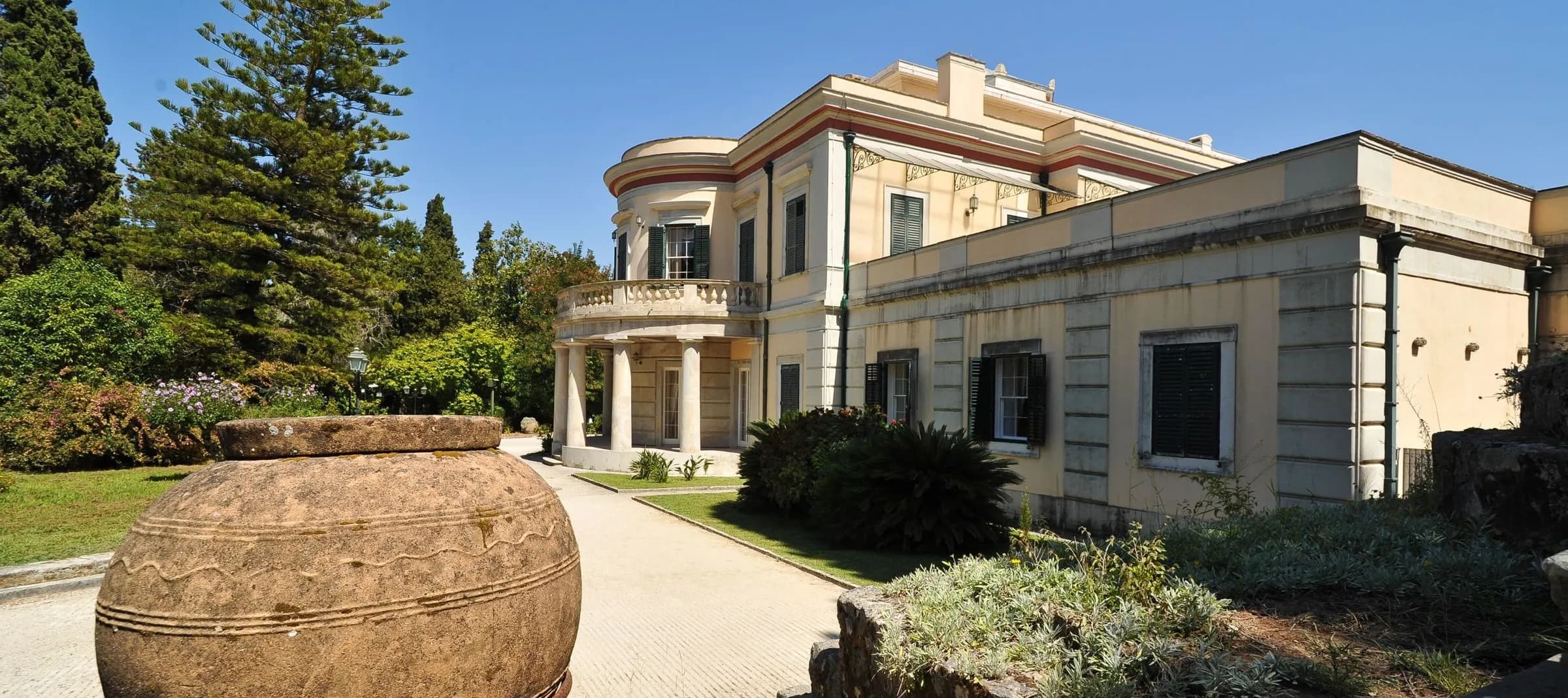 Mon Repos Palace & Corfu Old Town