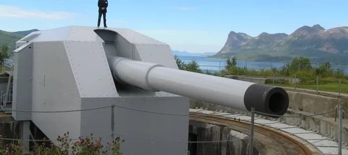 Harstad’s Giant of War – The Adolf Cannon Experience