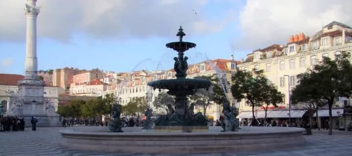Lisbon @ Ease