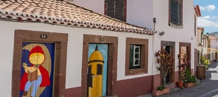 Old Town Charms & Fado Heritage