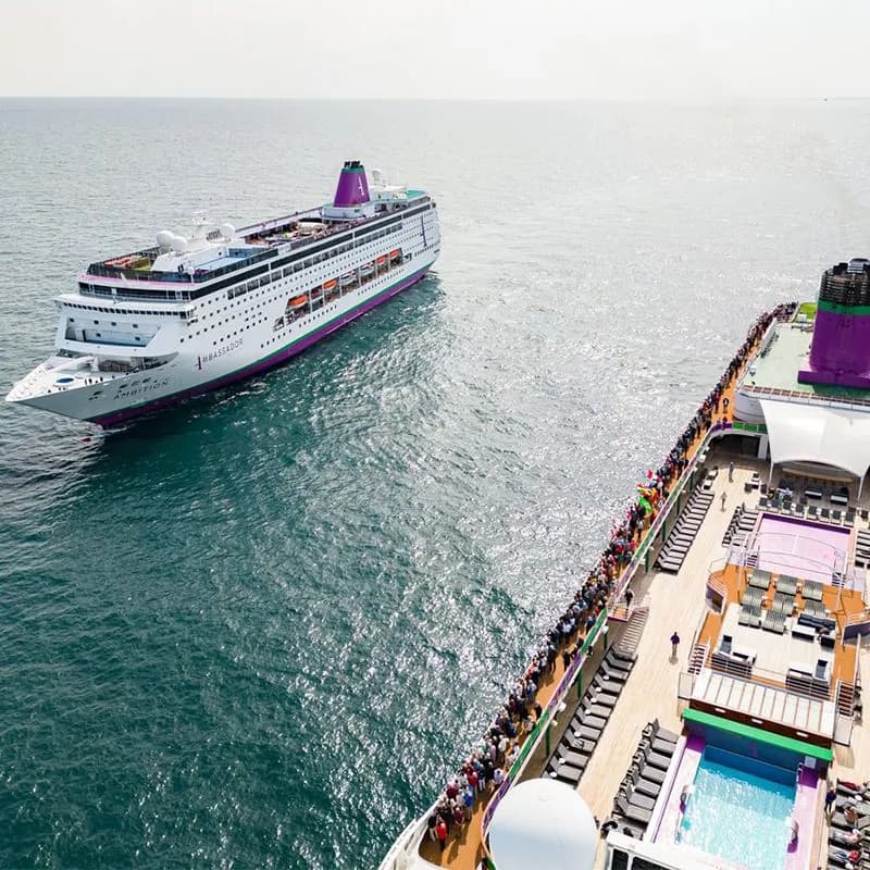 Discover our ships